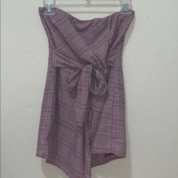 Beautiful pink Romper - Picture 2 of 3